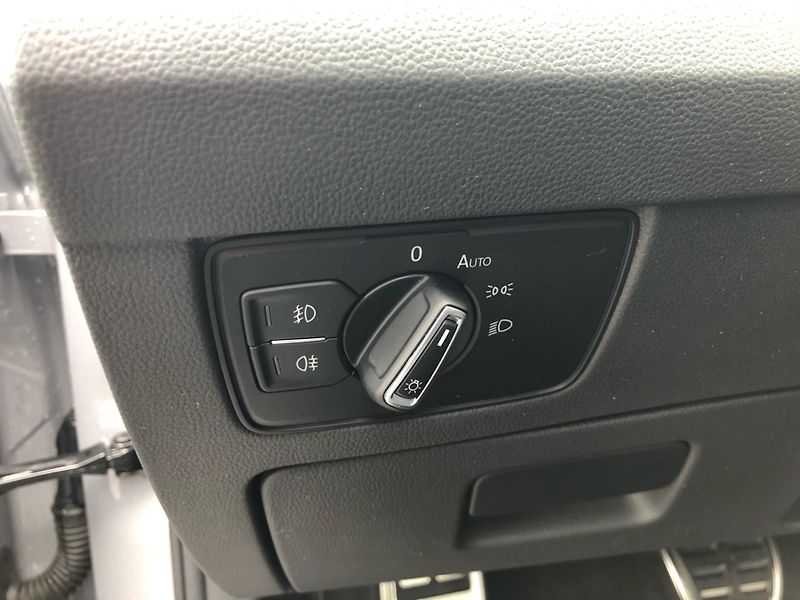 Volkswagen Passat Variant 2.0 TDi DSG 7st. 4Moti - fotka 16 z 29