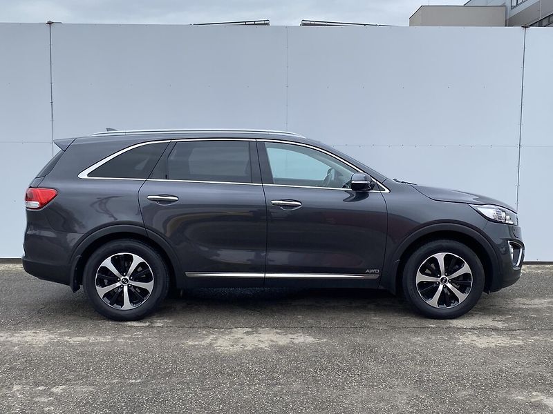 Kia Sorento 2.2 CRDi 147 kW 4WD Exclusive - fotka 3 z 26