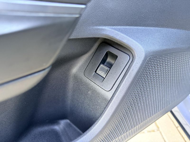 Cupra Formentor 1.5TSI 110KW DSG LED  - fotka 12 z 52