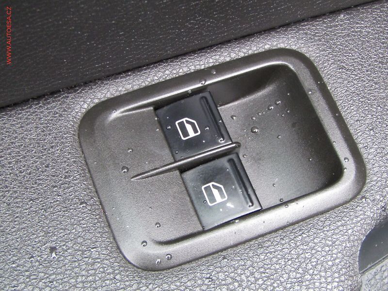 Škoda Yeti (2014) 1.2 TSI, Active - fotka 11 z 16