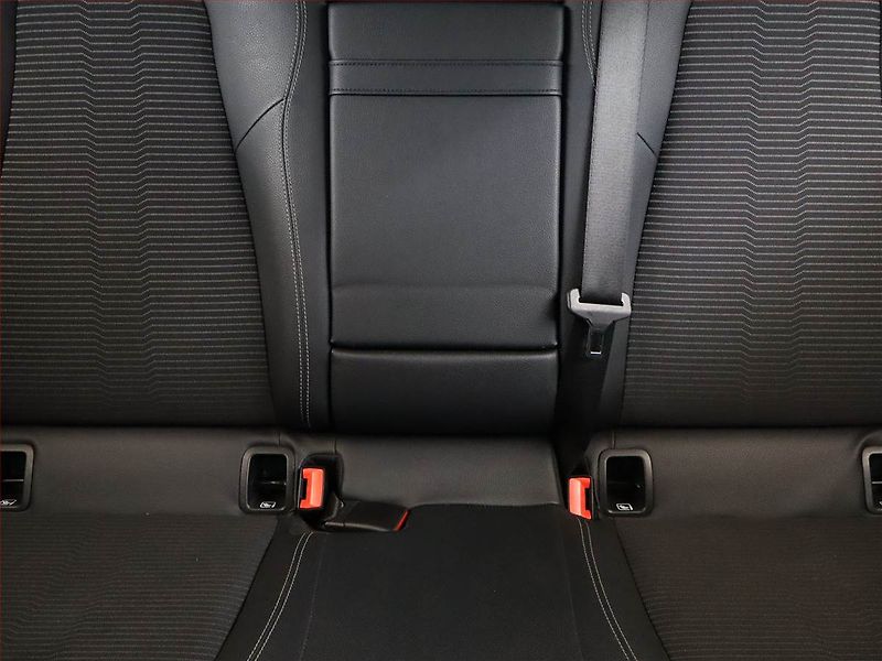 Mercedes-Benz CLA (2022) 200 d - fotka 8 z 20