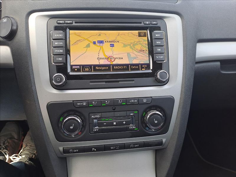 Škoda Octavia 1,6 TDI - fotka 13 z 15