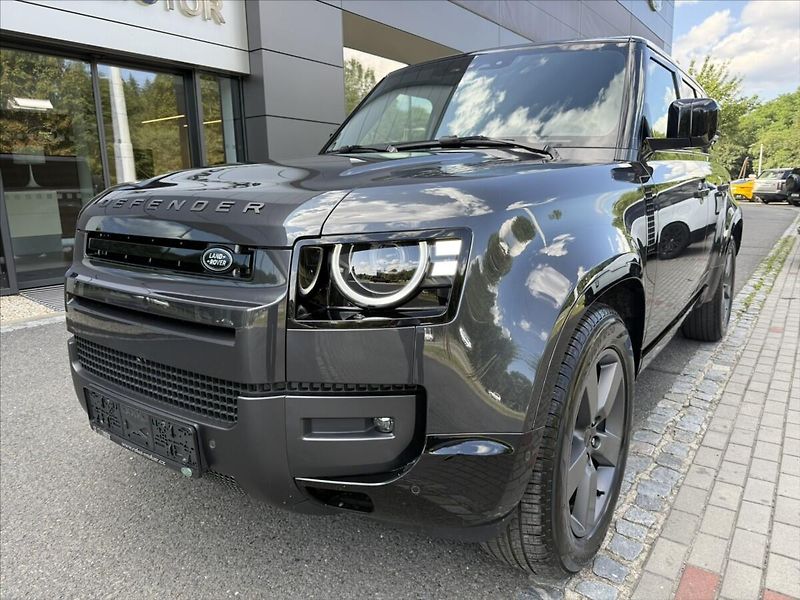 Land Rover Defender (2026) 3,0 X-DYNAMIC SE D250 - fotka 2 z 24