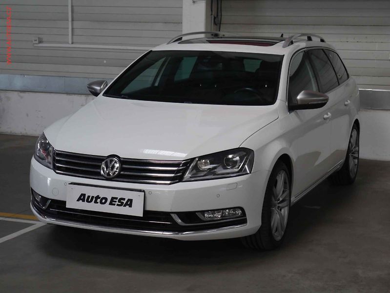 Volkswagen Passat (2012) 3.6 FSi 4x4, ČR, DSG, bixen - fotka 3 z 20