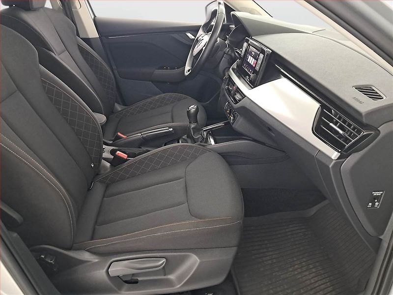 Škoda Scala (2021) 1.0 TSI, Tempomat - fotka 9 z 16