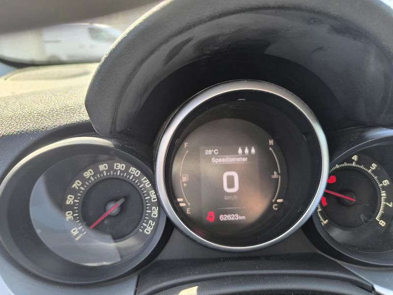 Fiat 500X (2015) 1.6 E-Torq 110k Plus - fotka 14 z 43