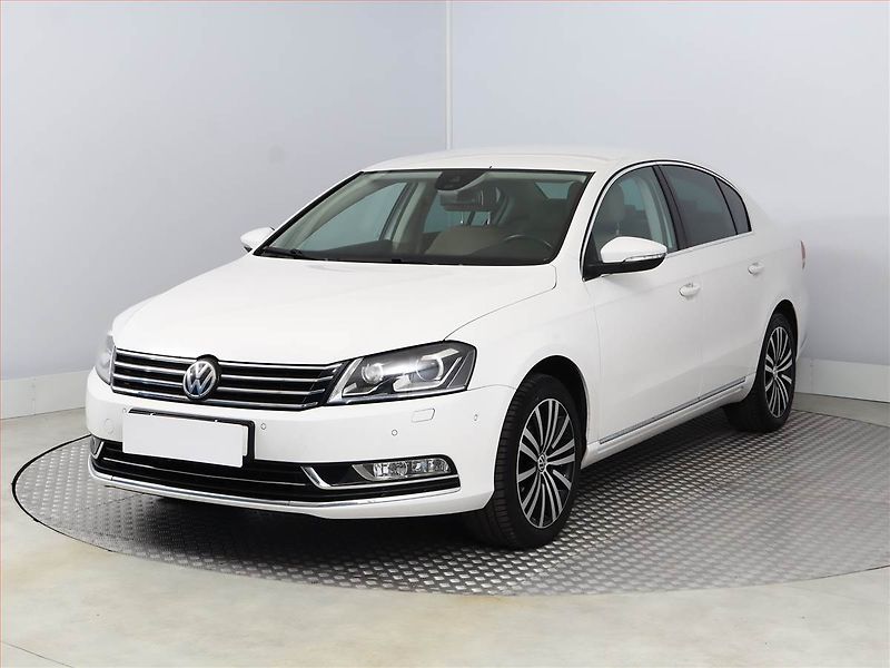 Volkswagen Passat (2014) Highline 1.4 TSI EcoFuel - fotka 2 z 18