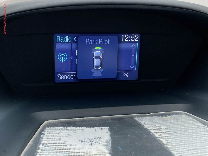 Ford C-MAX (2013) 2.0 TDCi, AT, xenon, autoAC - fotka 19 z 19