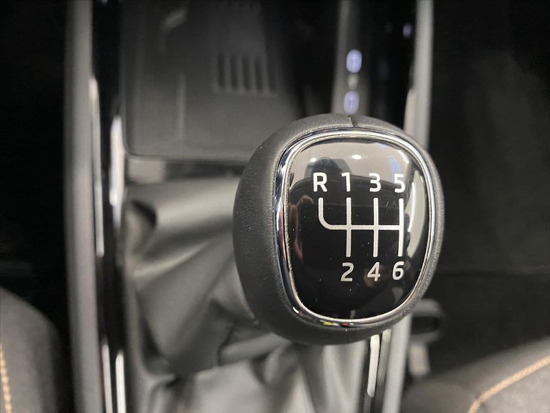 Škoda Scala 1,0 TSI 85kW Top Selection - fotka 19 z 30