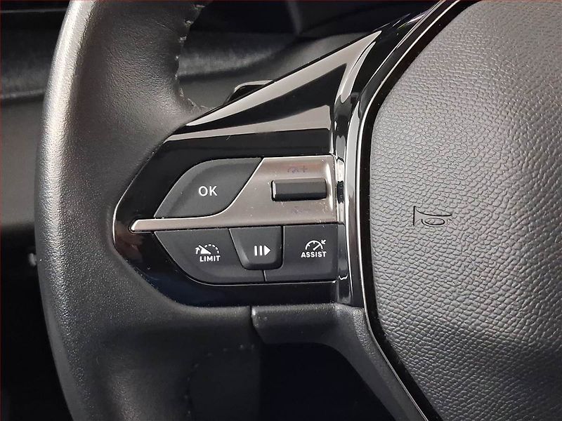 Peugeot 408 (2024) 1.2 PureTech - fotka 16 z 21