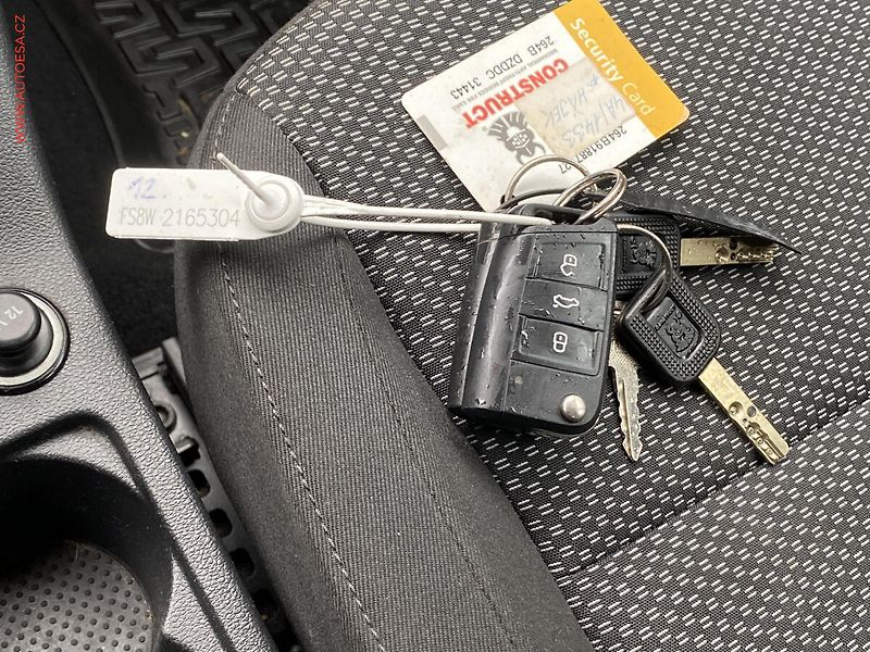 Škoda Octavia (2014) 1.4 TSi, ČR, AC, tempo, park - fotka 17 z 17