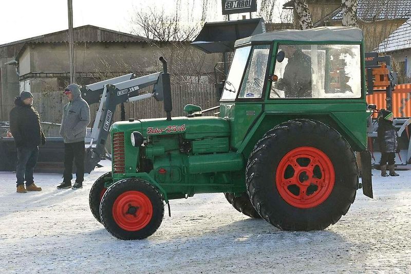 Přehlídka traktorů v Chmelišti. Foto: Richard Karban