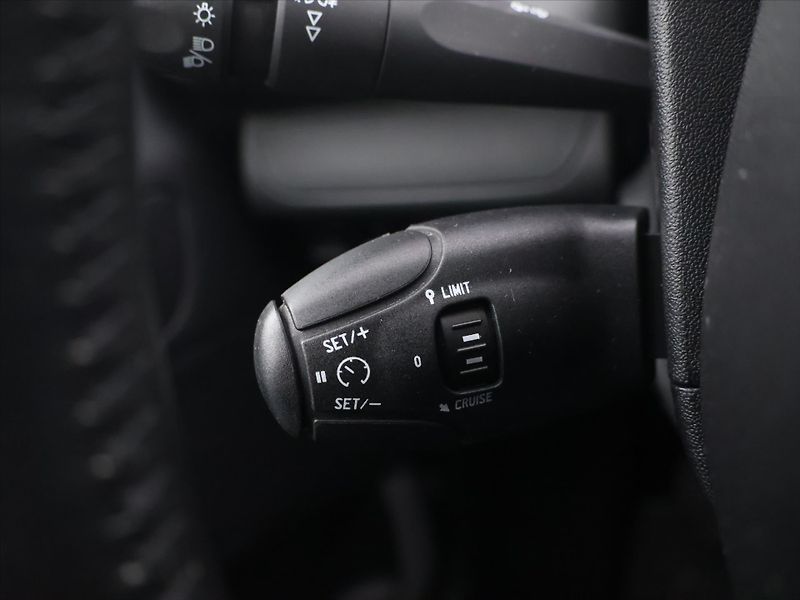 Peugeot 208 1,2 PureTech Klima CZ 1.Maj. - fotka 20 z 32