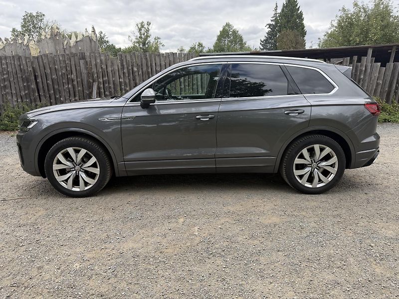 Volkswagen Touareg (2019) - fotka 2 z 33