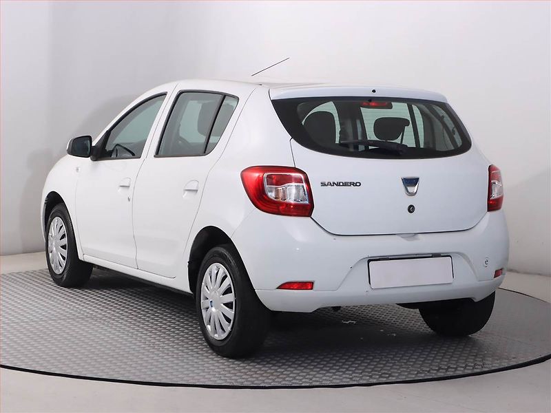 Dacia Sandero (2014) 1.2 16V, po STK, za super cenu - fotka 4 z 14