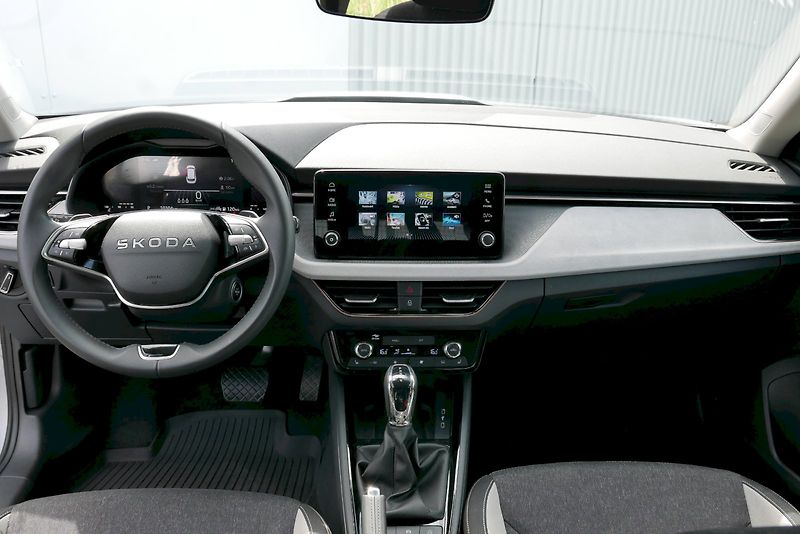 Škoda Kamiq (2025) 1.0 TSI 85 kW DSG 7° TOP Selec - fotka 5 z 27