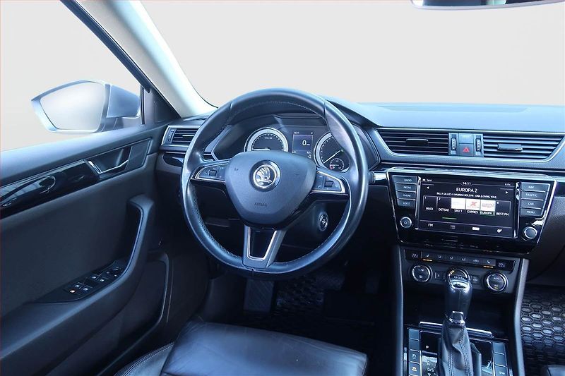 Škoda Superb (2015) Laurin&Klement 2.0 TDI, 4X4 - fotka 7 z 30