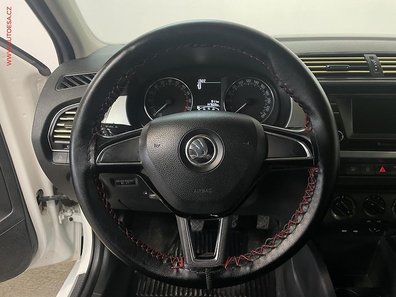 Škoda Fabia (2015) 1.4 TDi, ČR, AC, temp - fotka 14 z 15