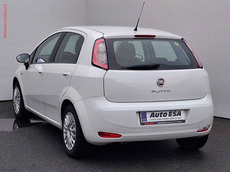 Fiat Punto (2014) 1.4i, ČR, AC, STK9/28 - fotka 6 z 13