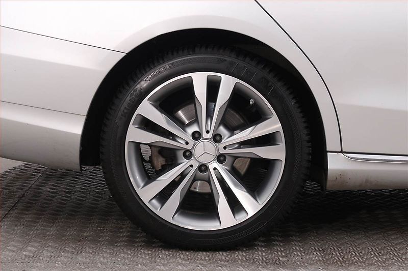 Mercedes-Benz Třídy C (2015) C 220 d, Automat, Navi - fotka 15 z 21