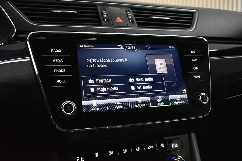 Škoda Superb TDI 147kW 4x4*L&K*WEBASTO*ČR 1 - fotka 33 z 48
