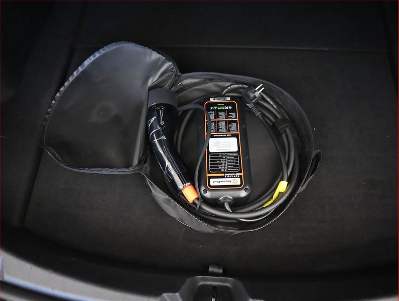 Tesla Model 3 (2019) Std Range Plus 52kWh - fotka 24 z 24