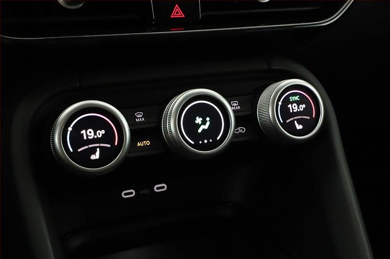 Škoda Kodiaq (2024) 2.0 TDI, Selection, Výhřevy - fotka 17 z 22