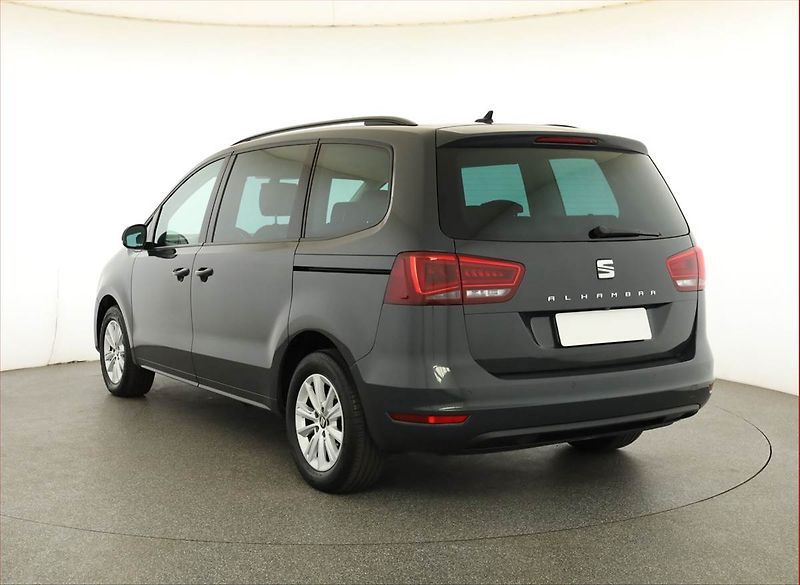 Seat Alhambra (2017) 2.0 TSI, Automat, 7 míst - fotka 4 z 21