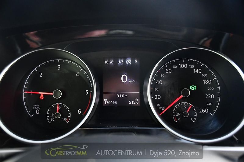 Volkswagen Touran 1.6TDi DSG  - fotka 31 z 48