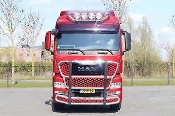 MAN TGX (2015) 33.560 8x4 transport strojů EU - fotka 2 z 21