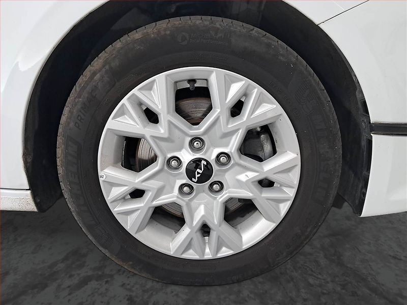Kia Ceed (2023) Spin 1.0 T-GDI, SPIN, DPH - fotka 14 z 18