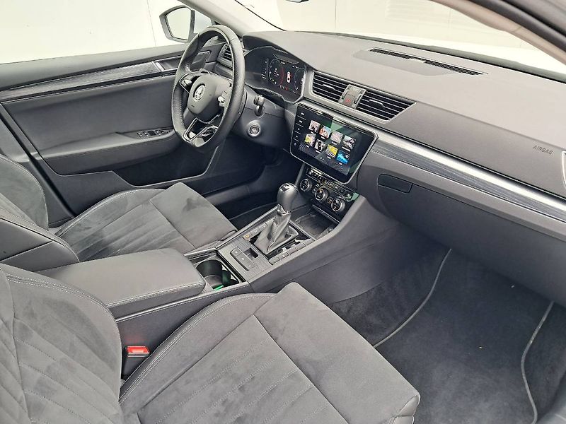 Škoda Superb (2023) III FC Style plus , Style EXTR - fotka 23 z 32