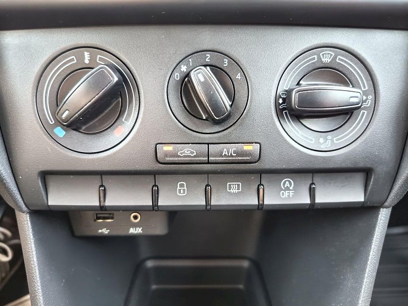 Škoda Rapid (2015) 1.2TSI 81KW AMBITION - fotka 18 z 30