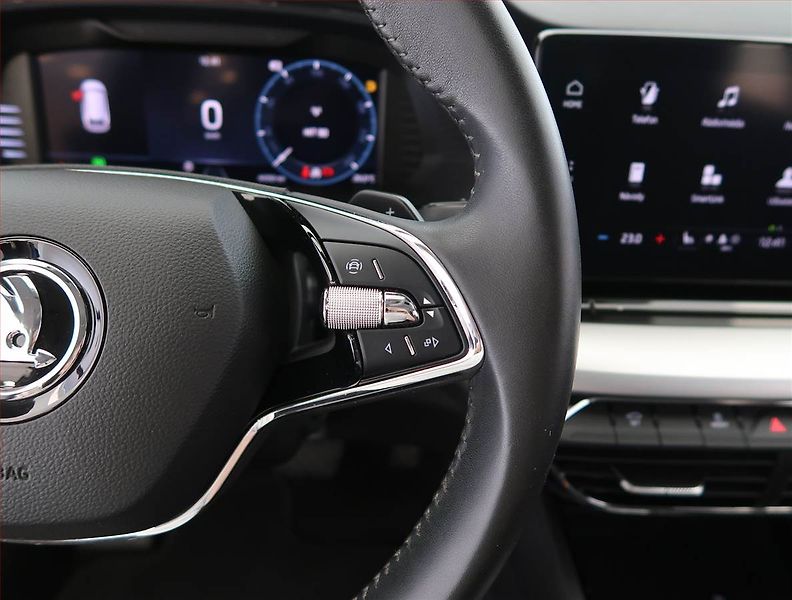 Škoda Octavia (2022) Style 2.0 TSI - fotka 21 z 24