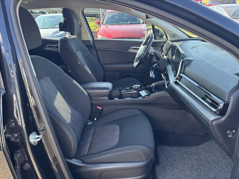 Kia Sportage 1,6 TGDi AT Exclusive ZÁRUKA - fotka 16 z 44