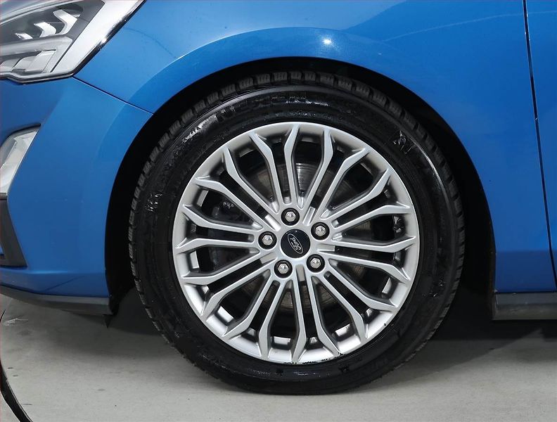 Ford Focus (2019) 2.0 EcoBlue, Automat, Navi - fotka 15 z 22