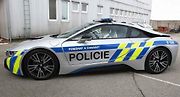 Nové hybridní BMW i8 jihomoravských policistů využívá pohon na elektřinu i spalovací motor.