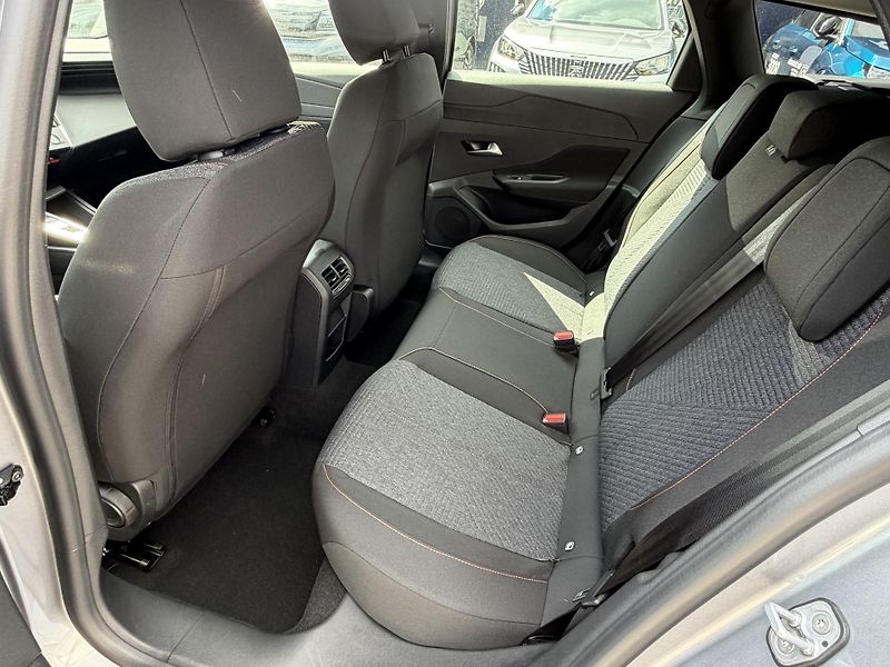 Peugeot 308 (2026) SW STYLE Hybrid 145 e-DCS6 - fotka 10 z 23