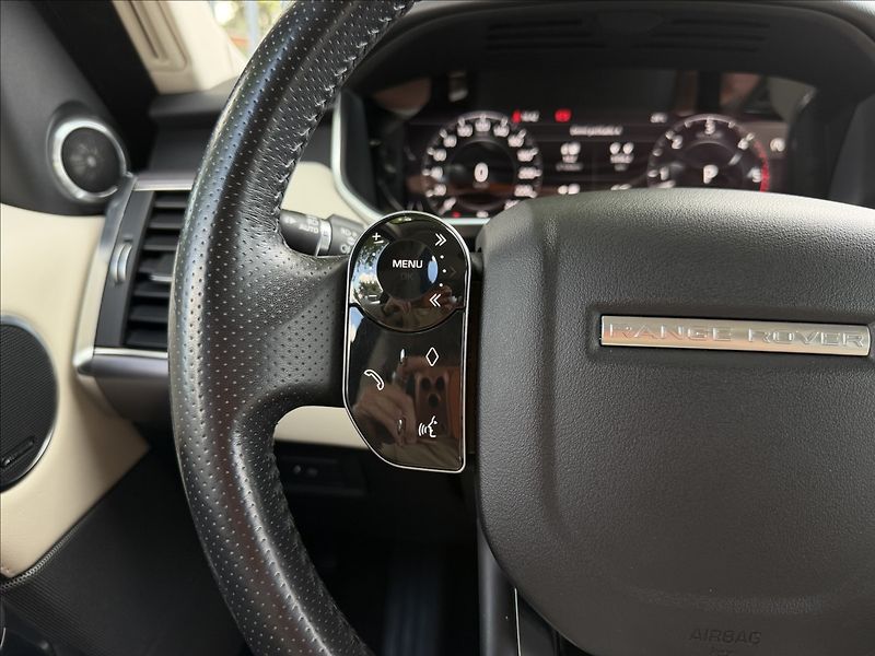 Land Rover Range Rover 3.0 V6 HSE - fotka 15 z 28
