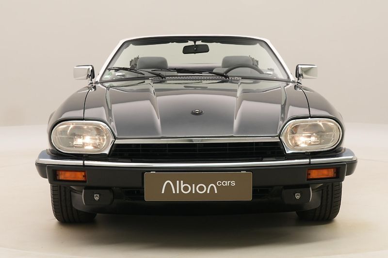 Jaguar XJS CONVERTIBLE 4.0 R6 AUT 1.maj - fotka 14 z 42