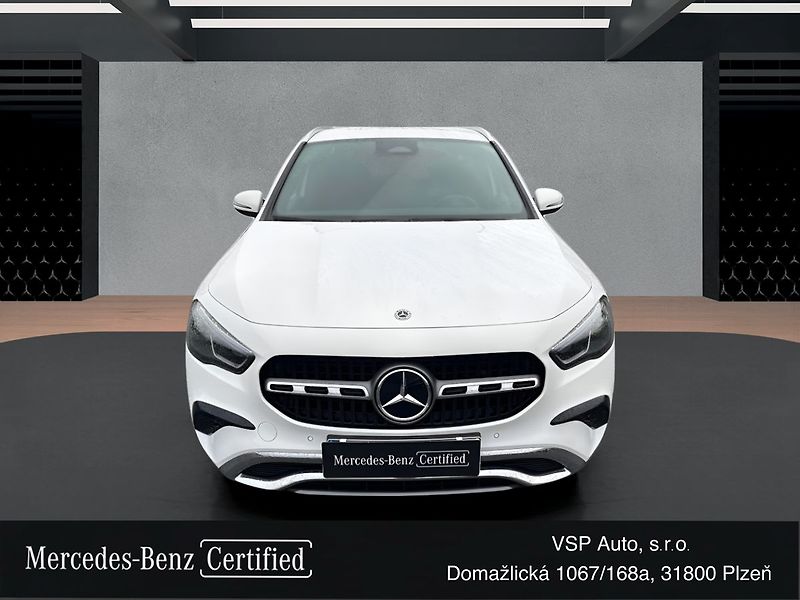 Mercedes-Benz GLA 200d 4MATIC - fotka 8 z 21
