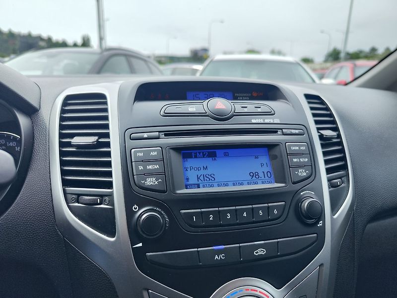 Hyundai ix20 1.6 CVVT/92kW Trikolor - fotka 15 z 26