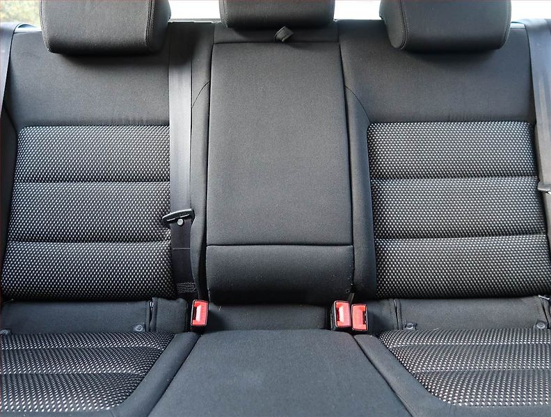 Škoda Octavia (2011) 2.0 TDI, 4X4, Automat - fotka 10 z 19