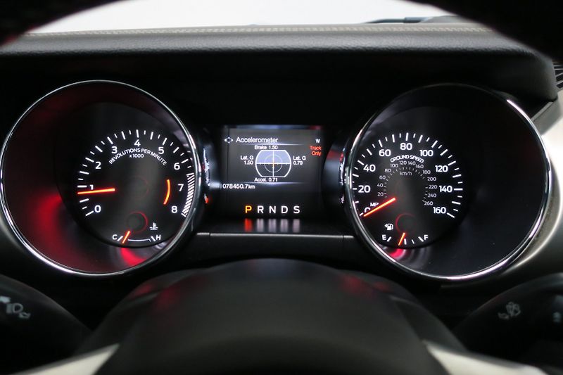 Ford Mustang (2015) 5.0 Ti-VCT V8 GT 50 automat - fotka 25 z 48