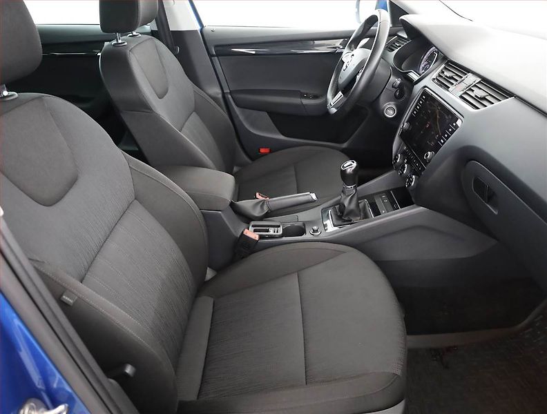 Škoda Octavia (2017) Style 2.0 TDI, Serv.kniha - fotka 7 z 18