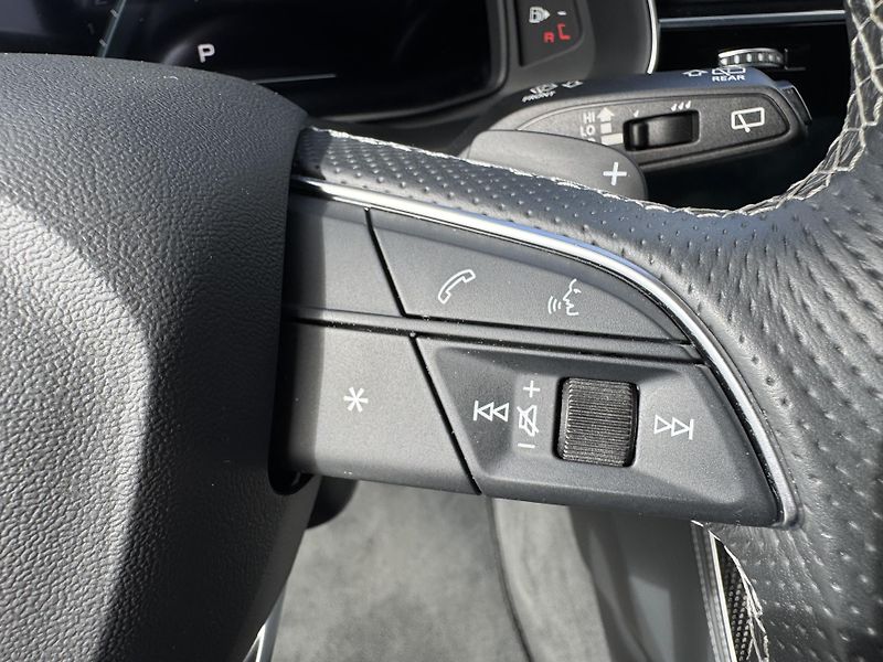 Audi SQ7 SQ7,373kw,7míst,ČR-1.maj. - fotka 40 z 51