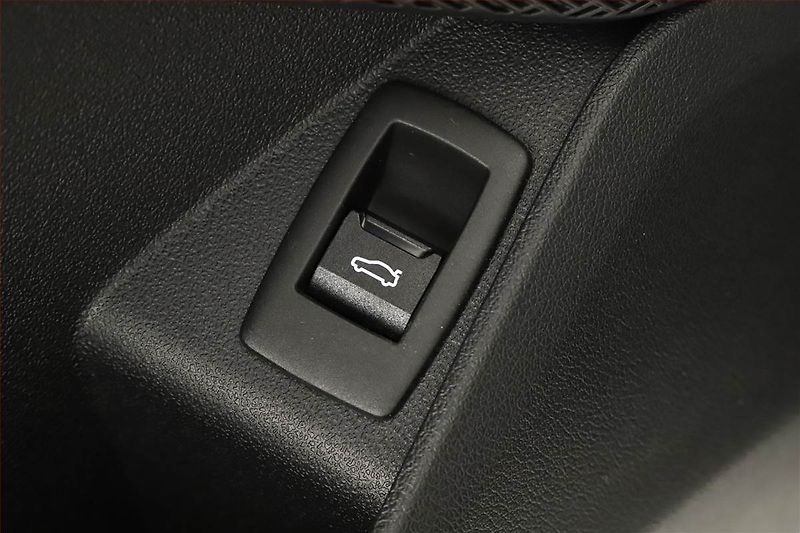 BMW X2 (2025) sDrive20i - fotka 23 z 27