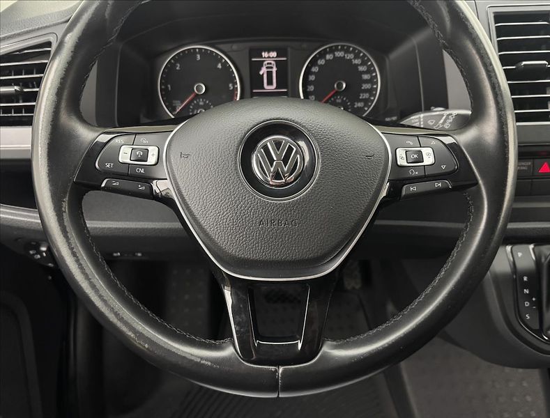 Volkswagen Caravelle 2,0 110kW DSG NZTOP LONG TZ - fotka 9 z 39