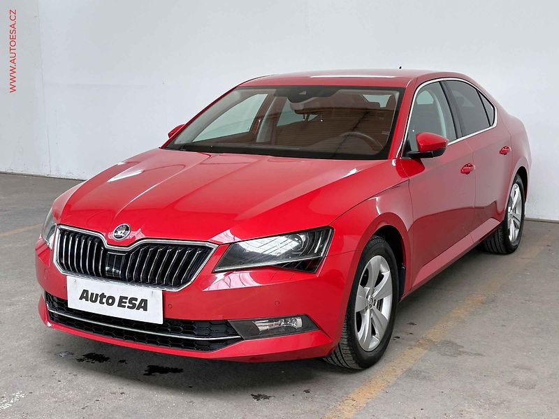 Škoda Superb (2018) 2.0 TDi, ČR, Ambition, xenon - fotka 3 z 19