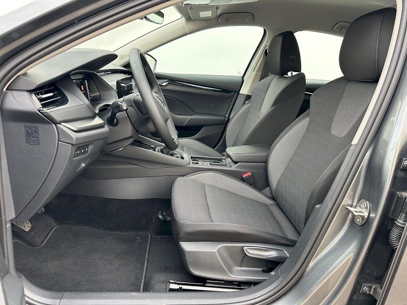 Škoda Octavia (2023) 1,5 TSI / 110 KW / Ambition Pl - fotka 6 z 27
